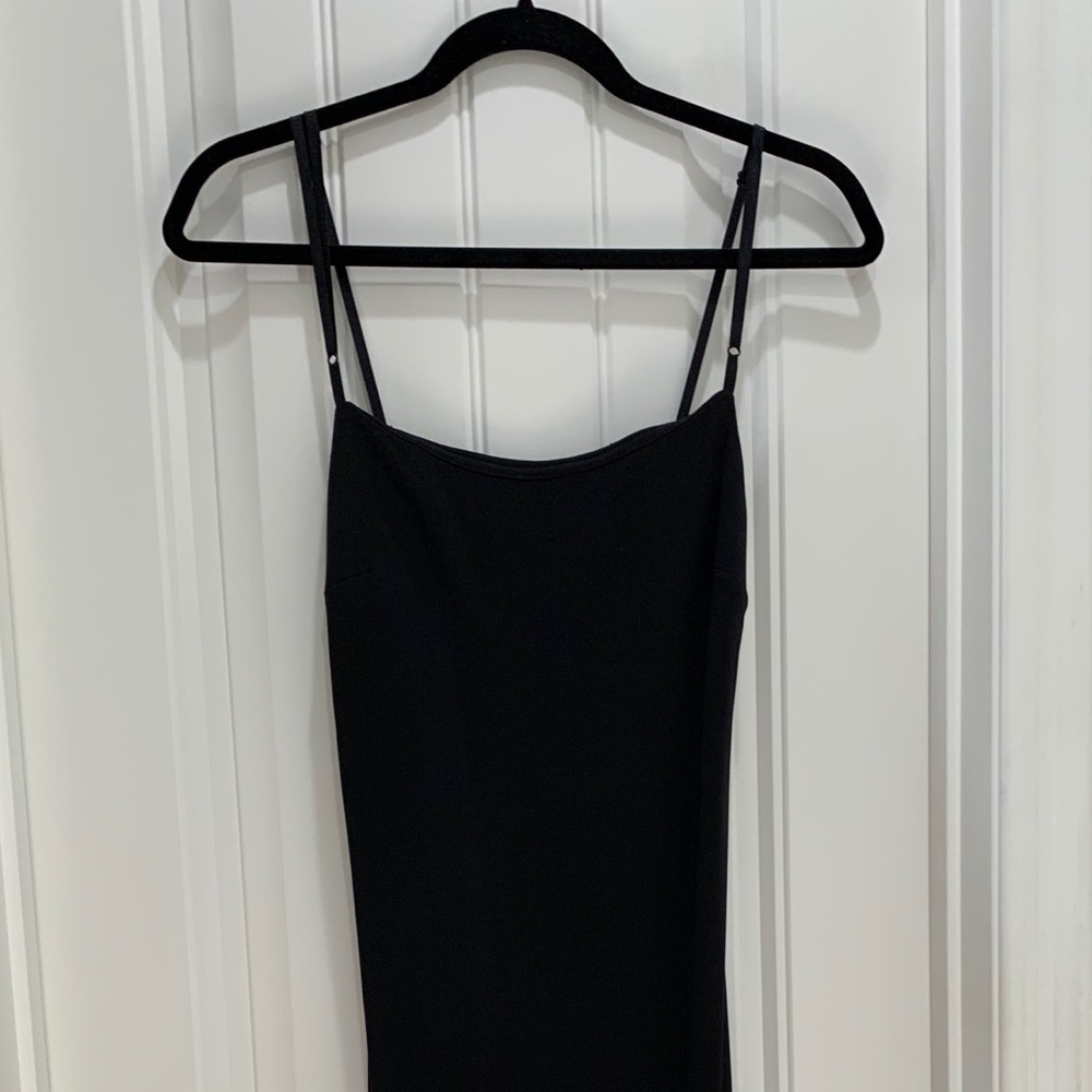 Spaghetti strap BCBG form fitting dress